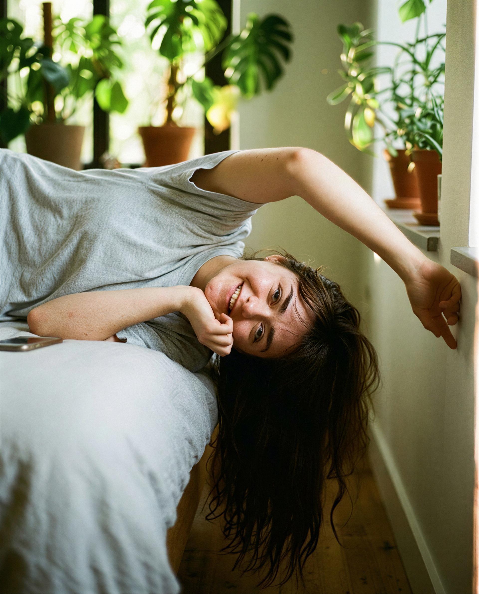 Lean in - I'll trade you this smile for a late-night appointment 😈, by Anna Ivanov
