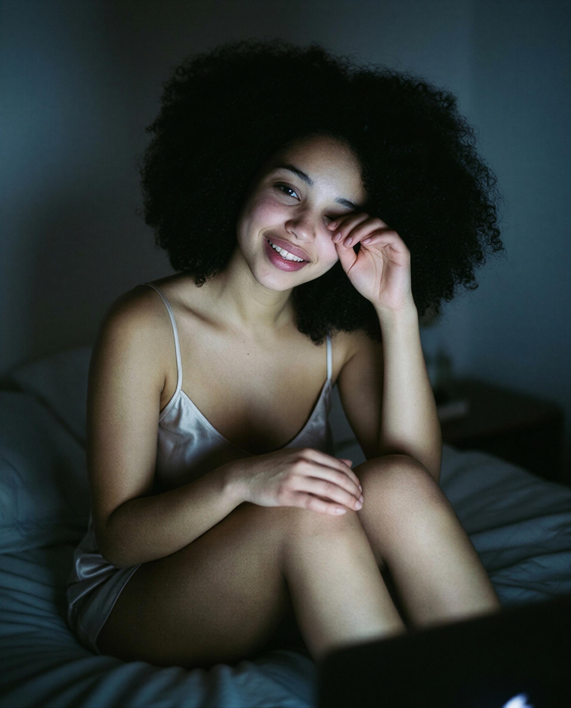 Moonlight, satin, and a hint of mischief - tell me you’re staying and I’ll show you why. 😉💕, by Zara Martínez