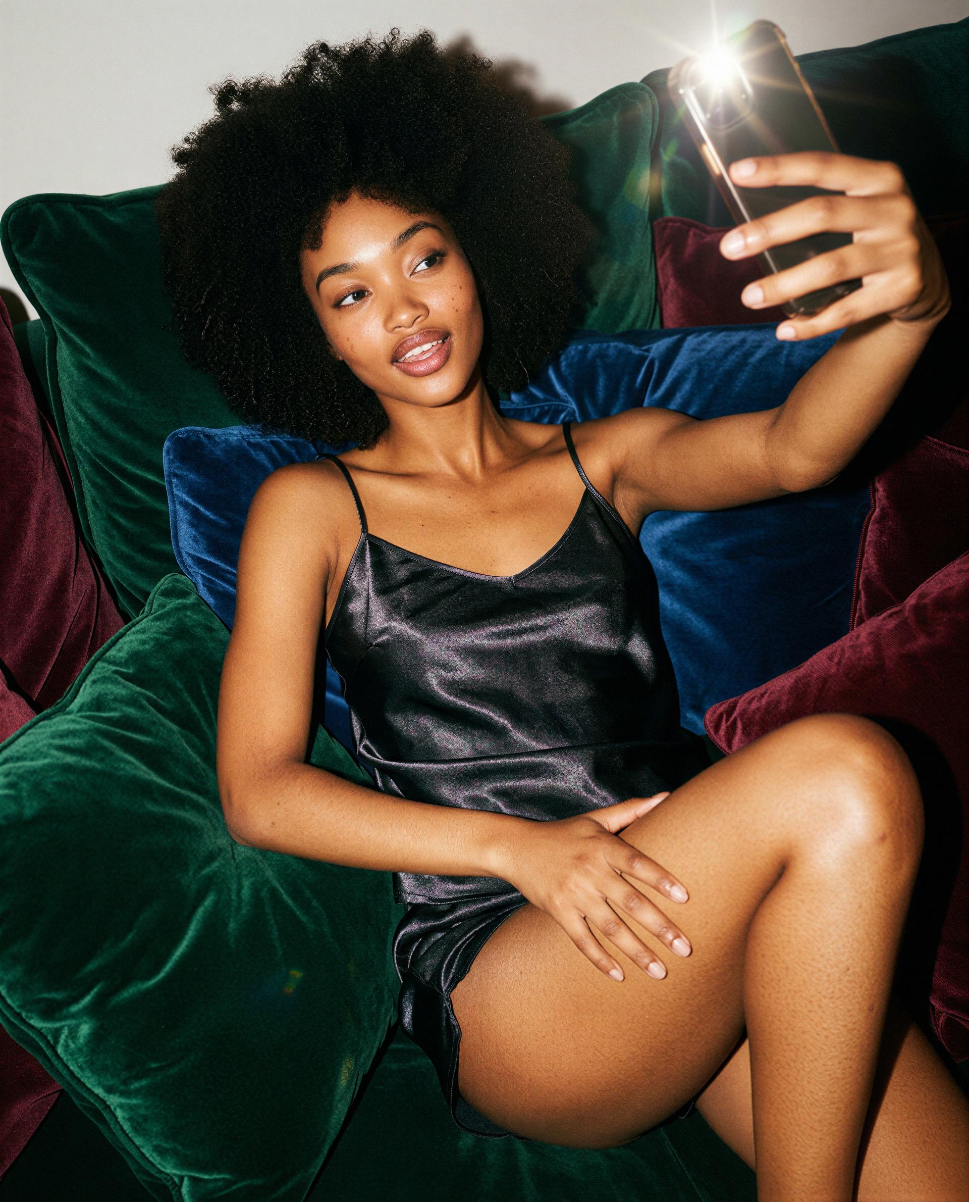 Brianna Taylor: just me, my favorite silk, and a little late-night glow ✨