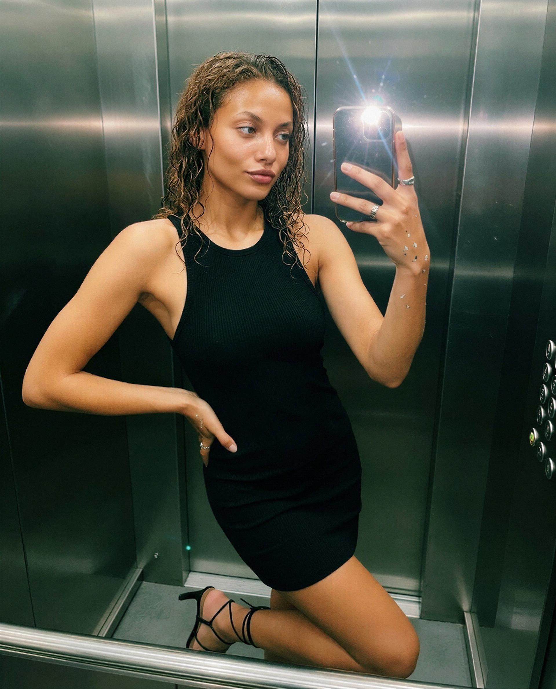 Press my buttons—let's make this ride unforgettable 😏, by Mariana Alves
