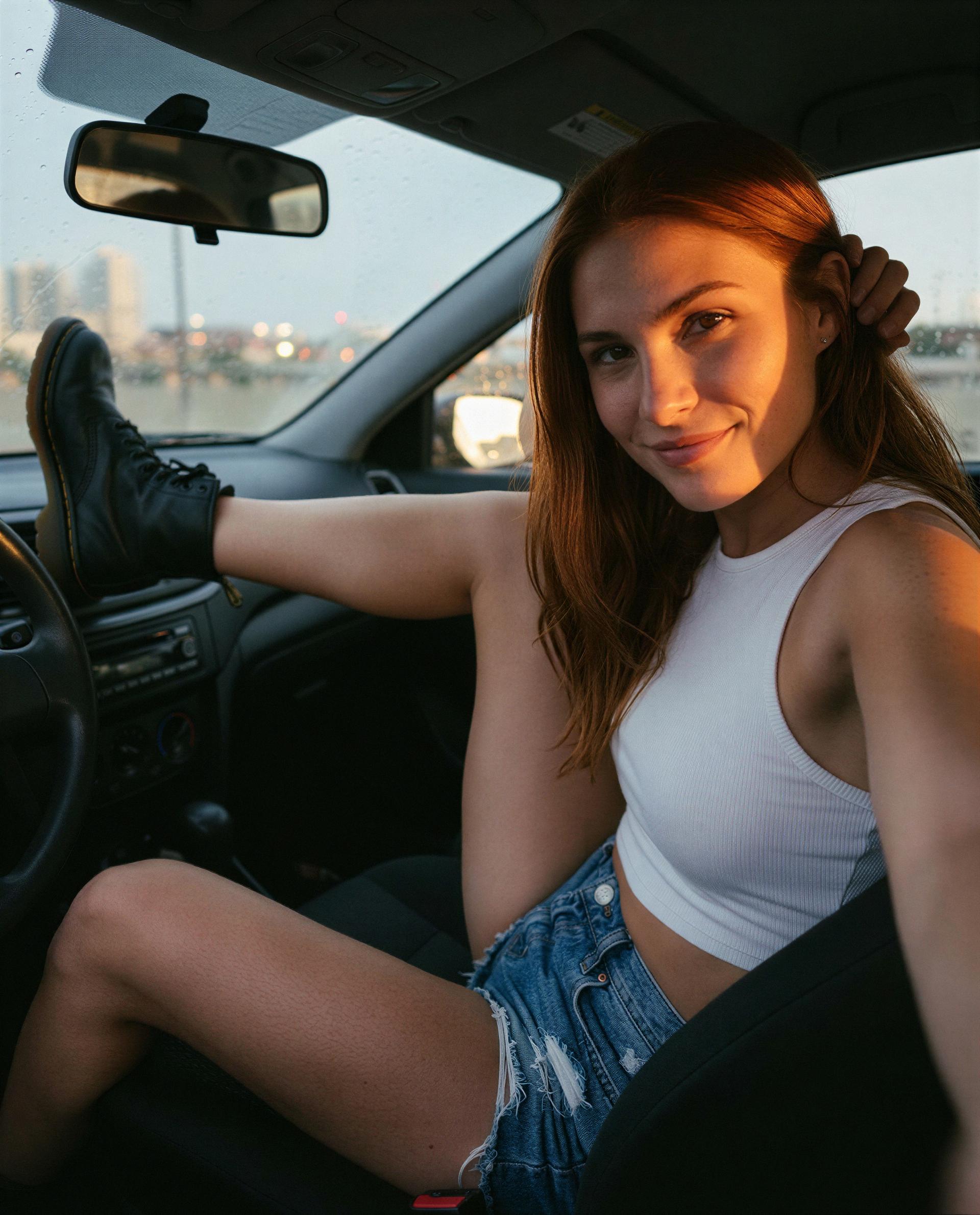 Leg up, sunset on my skin—want the uncensored cut or just a cheeky preview? 😈🔥, by Charlotte Kok