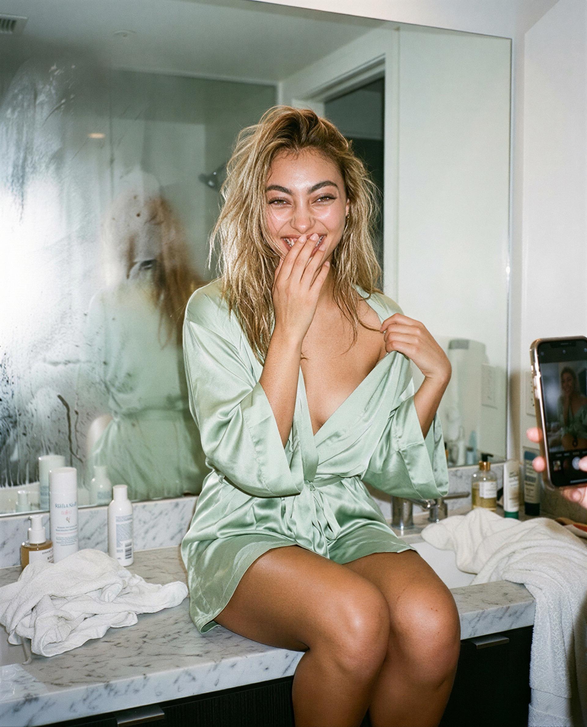 Robe's slipping and I'm all smiles—saved you the best seat, front-row to my little secret. 💕, by Ika Bayu