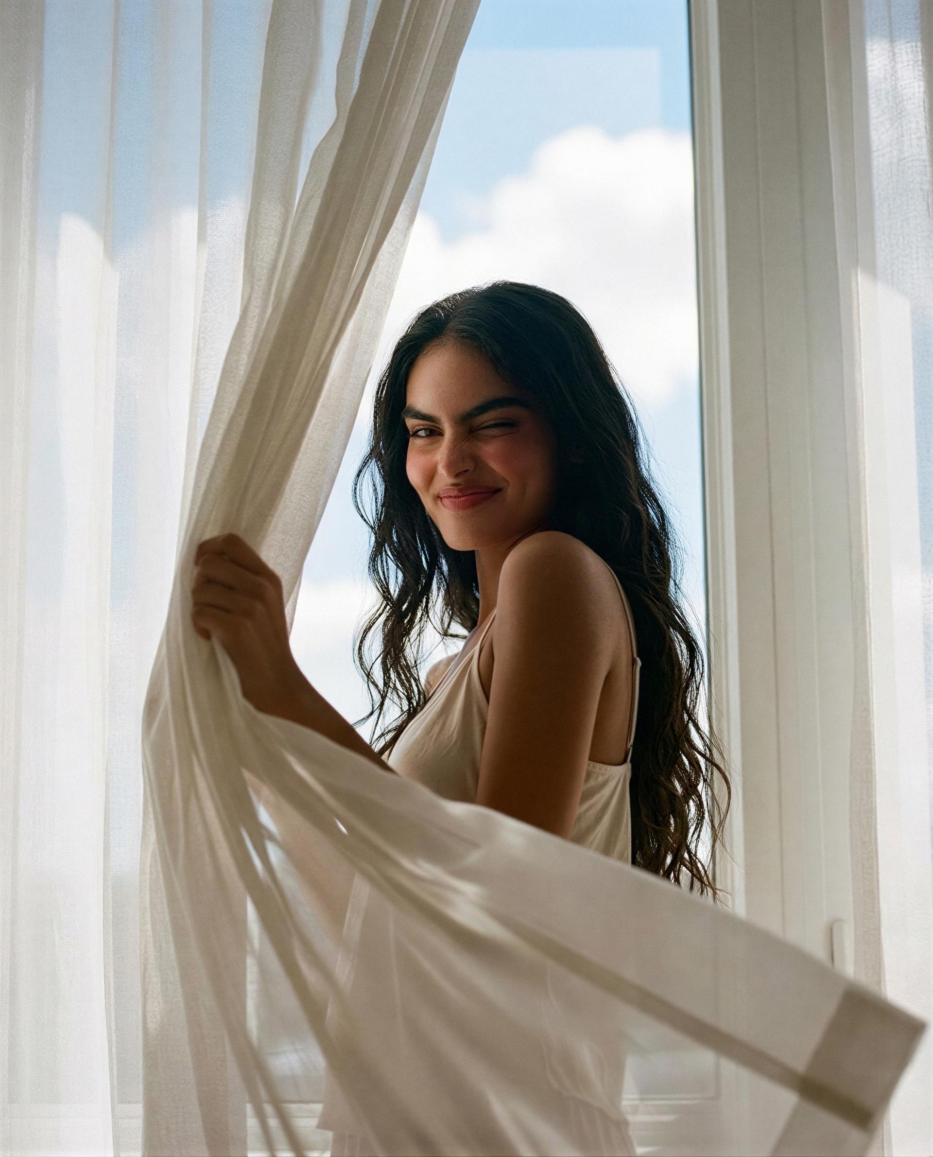 Just winking for my favorite subscriber—slide into my messages and I’ll show you exactly how I like to play tonight 😘💕, by Tara Siddiqui