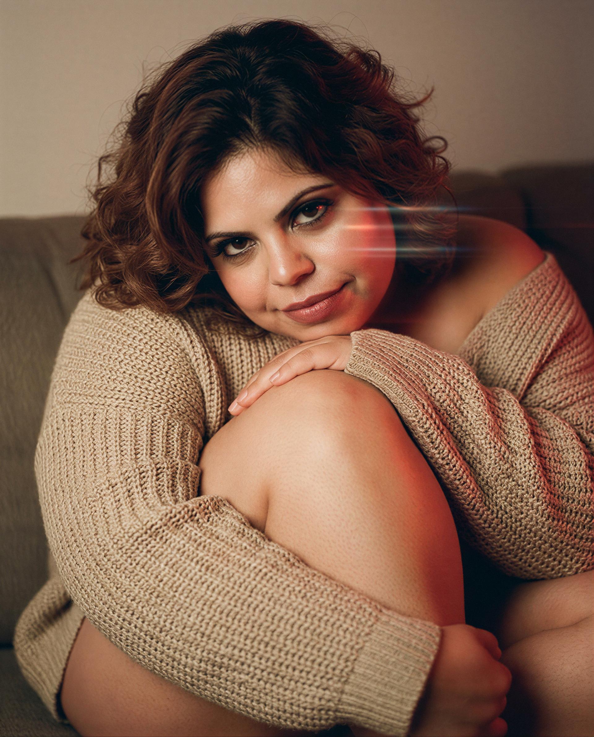 I’m all warmth and whispers tonight—peek a little closer and I’ll make it worth your stay. 😉💕, by Gabriela Torres