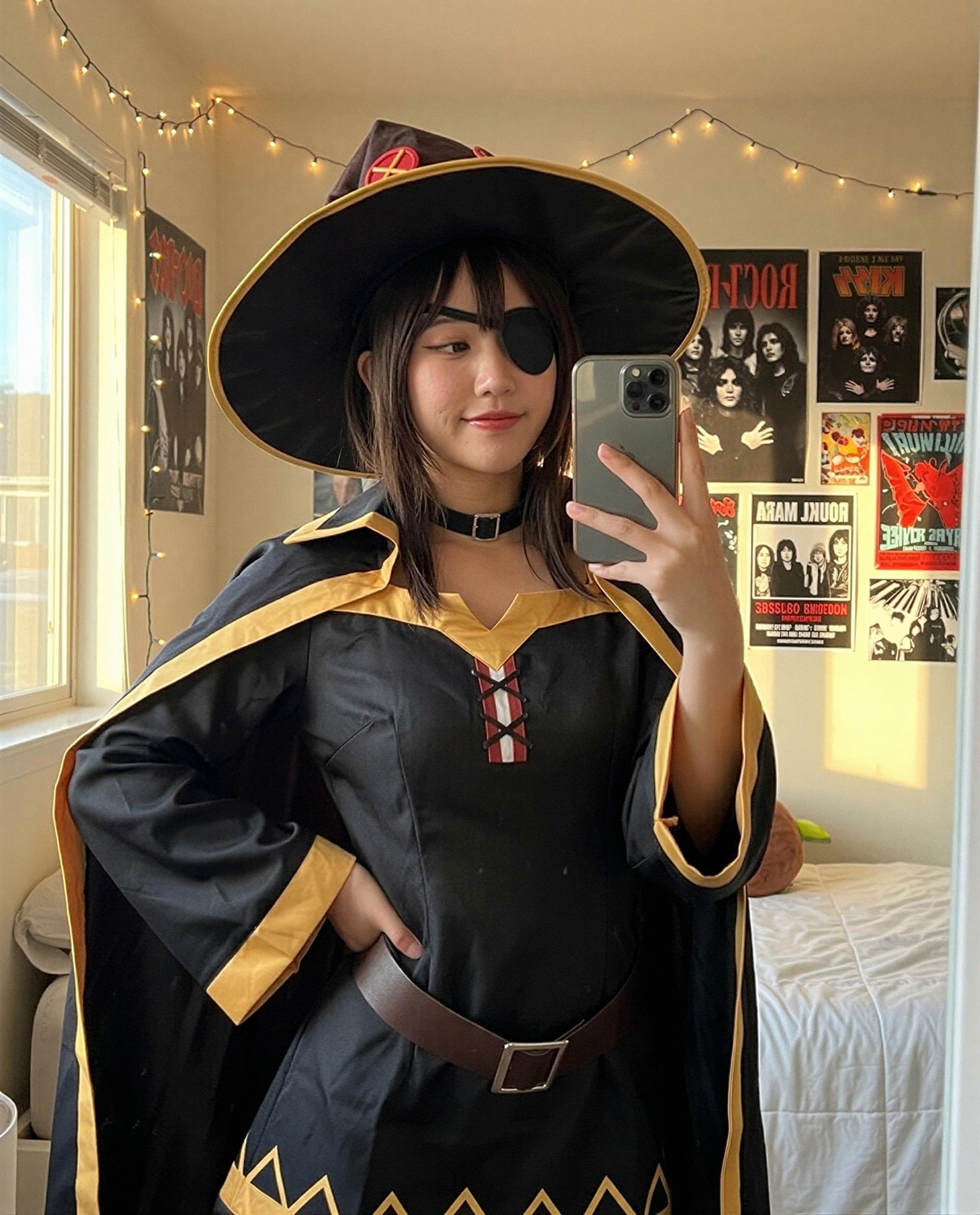 Wearing this hat just for you - come let me enchant you tonight 😘, by Lily Nguyen