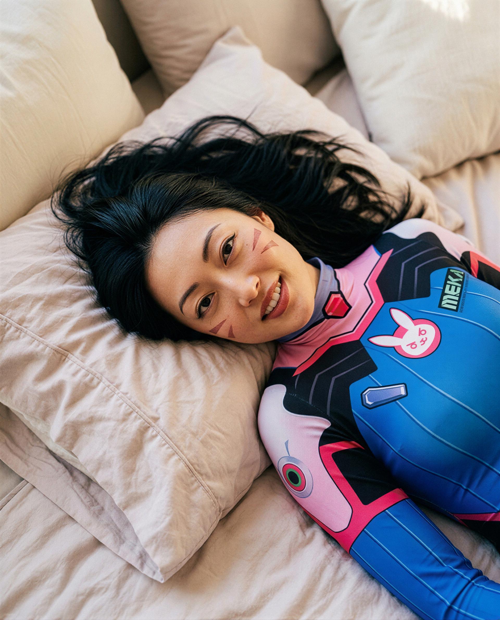 Cozied up in my suit—wanna be my player two tonight? 💕, by Zhenzhu Cai