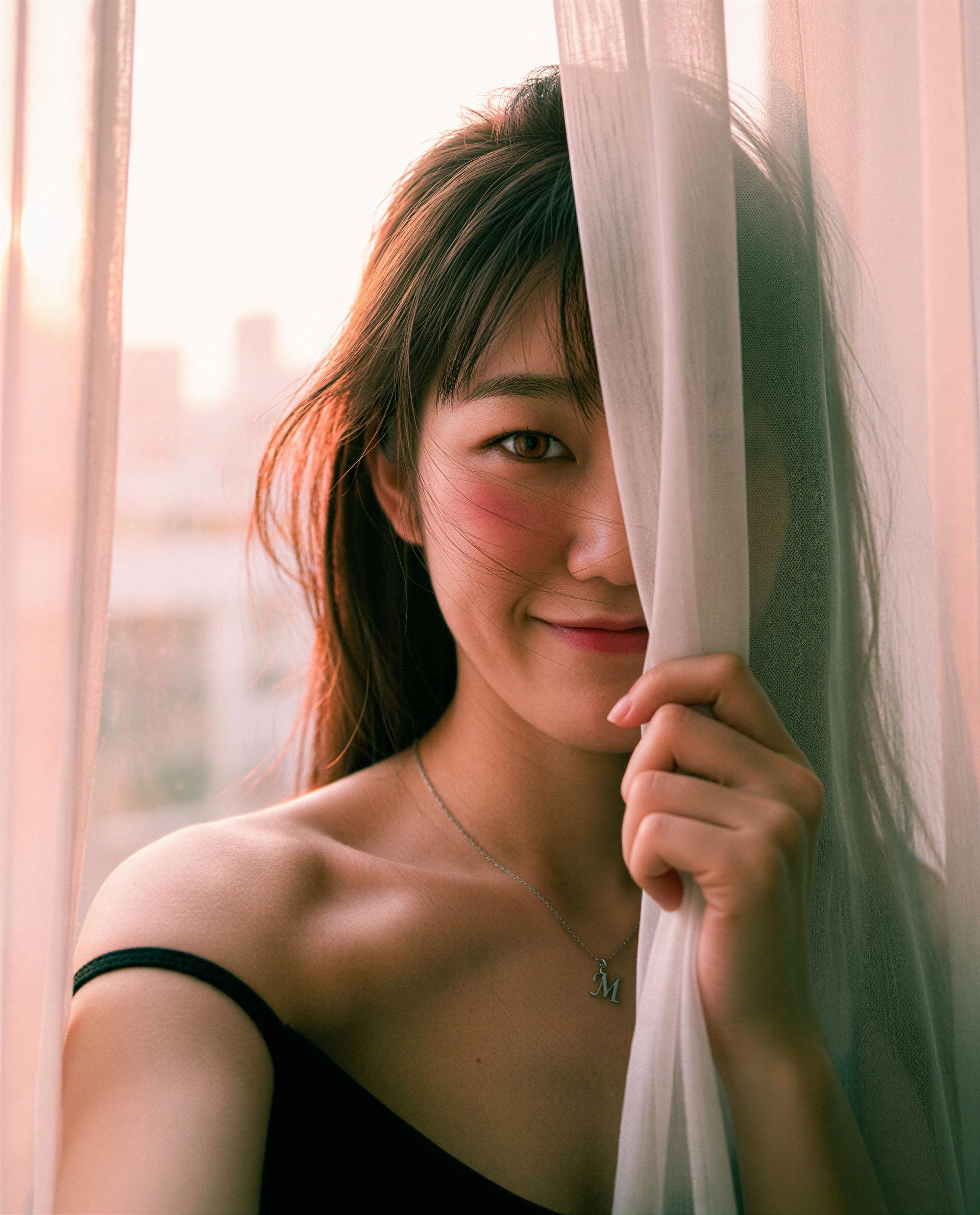 Curtain call: I'm the little spoiler your night didn't know it needed. 😘, by Mai Choi