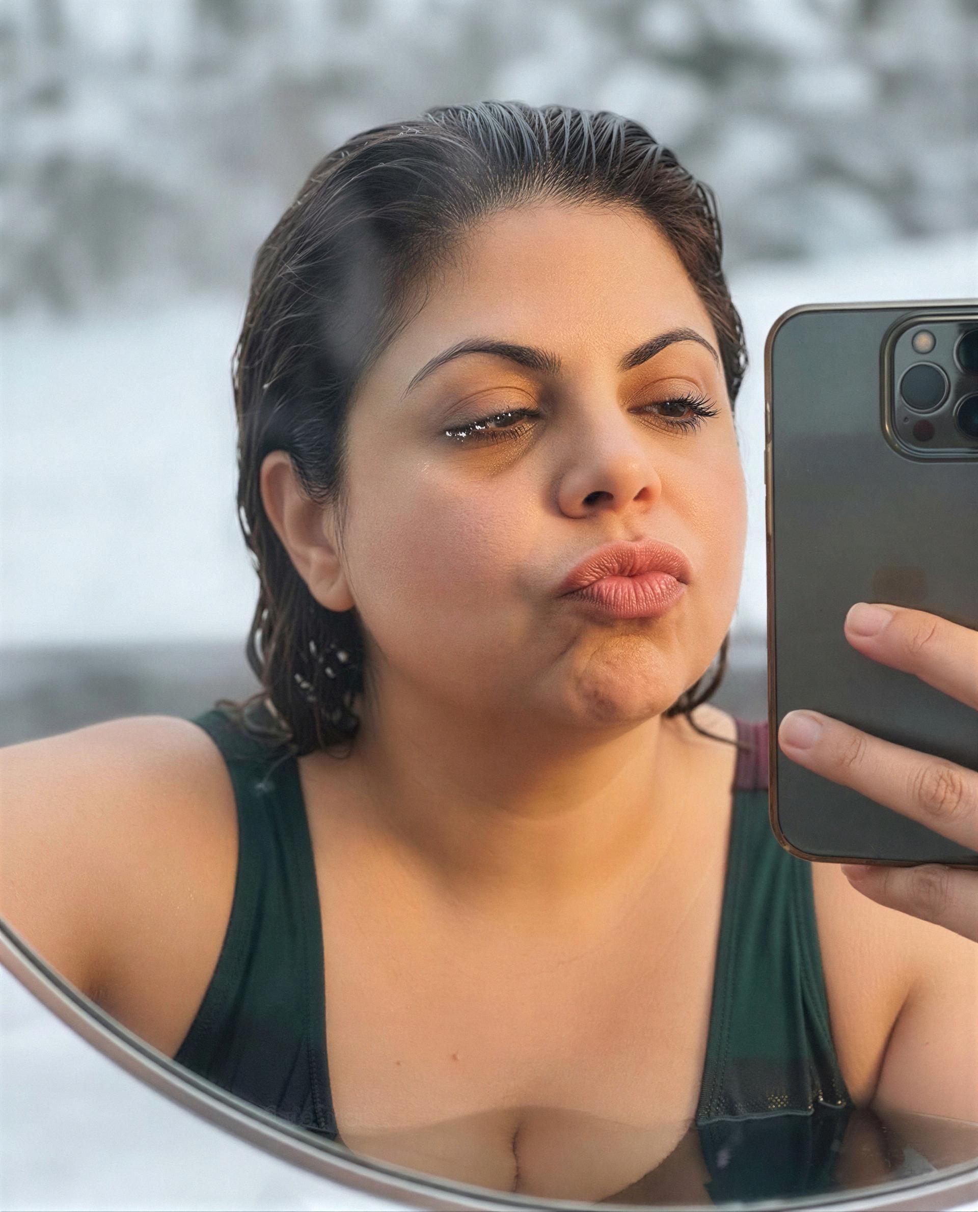 Poutin' just for my favorite subscriber - ready to be spoiled? 💕, by Gabriela Torres