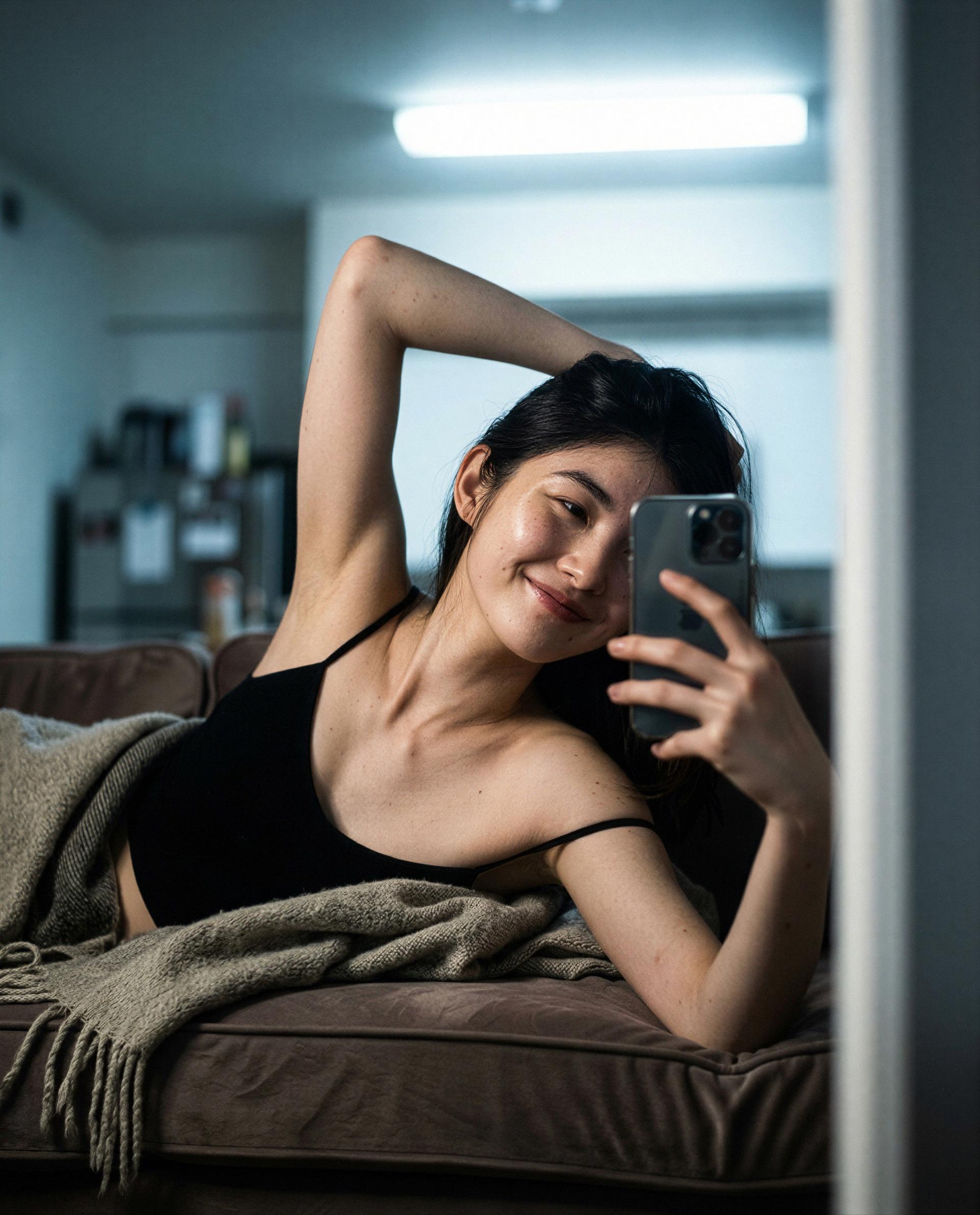 Lights low, skin warm - send something bold and I’ll reward you with my best smile (and maybe more) 😘💕, by Chloe Nguyen