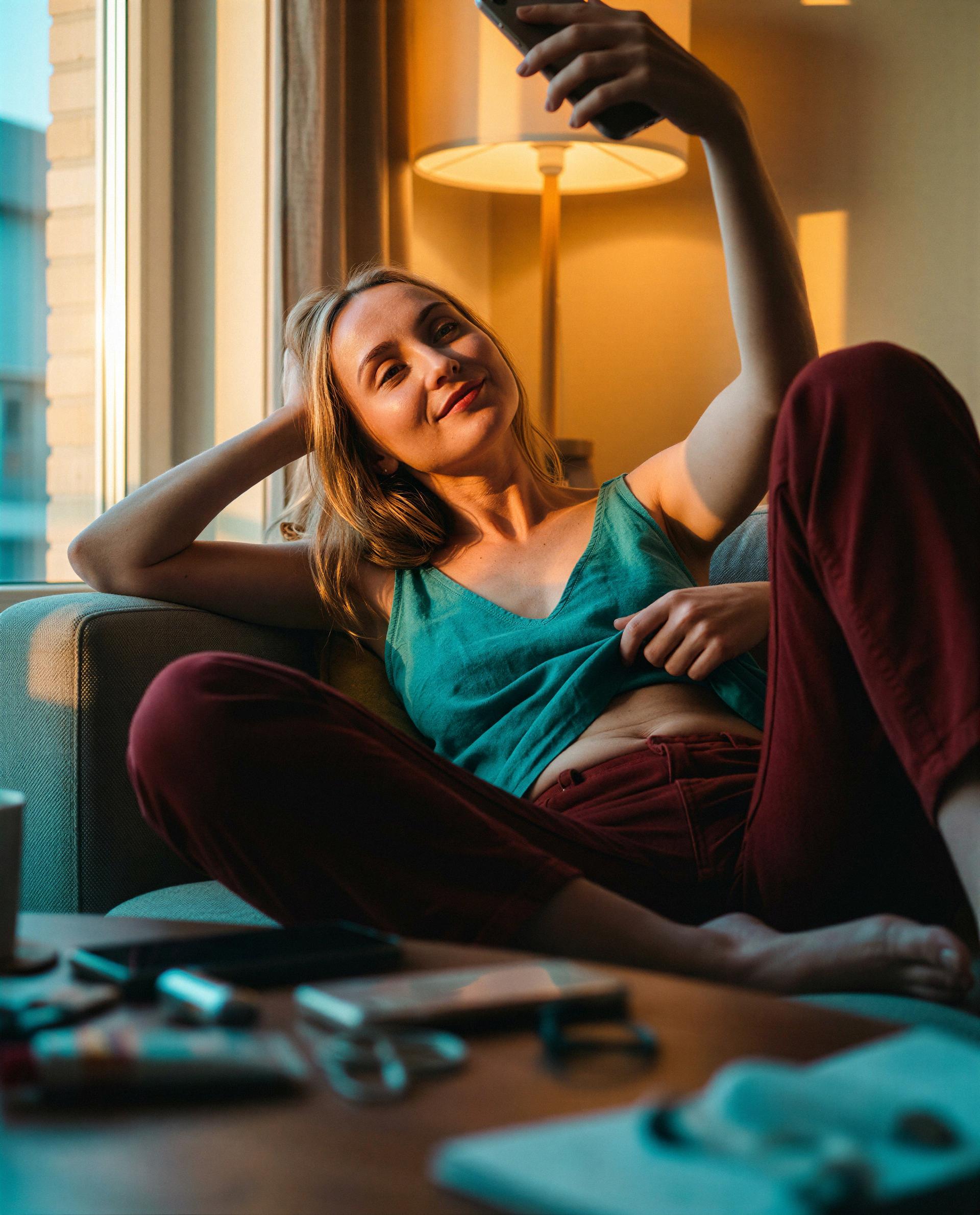 shy smile, hungry for attention—text me something sweet and I might bend the rules for you 😳, by Olga Sokolov