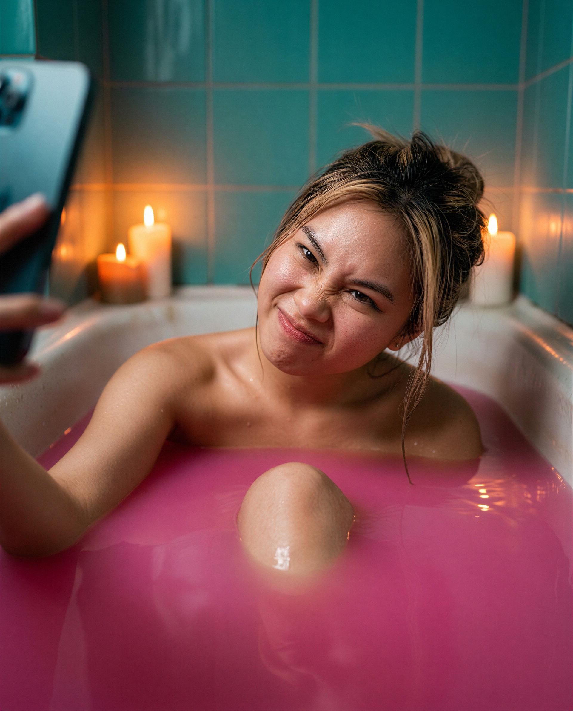 bubbles and flirts, what more could you want? 💋, by Yoon-ah Kim