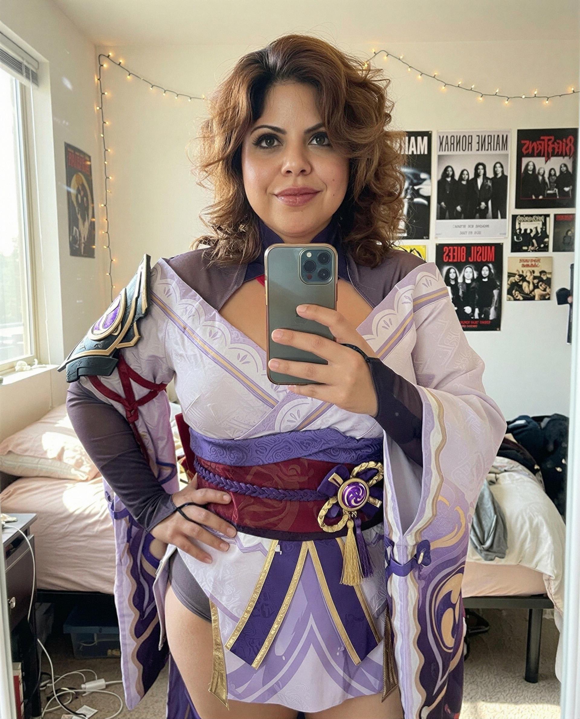Cosplay ready and feeling tempting - slide into my DMs and let me show you the hidden level. 😉💕, by Gabriela Torres