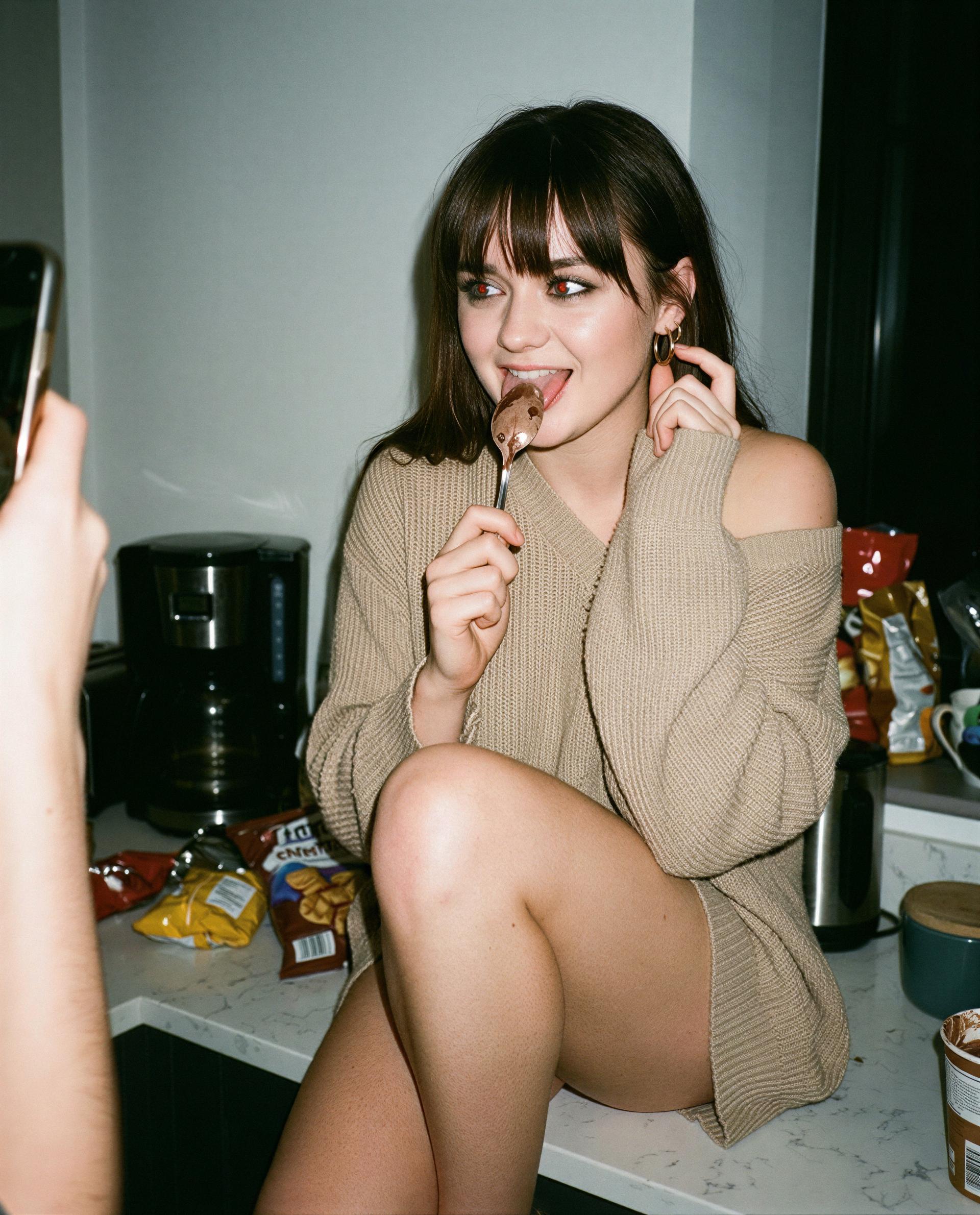 Dessert’s getting private—reserve your place and I’ll sweeten the deal 😈, by Anna Ivanov