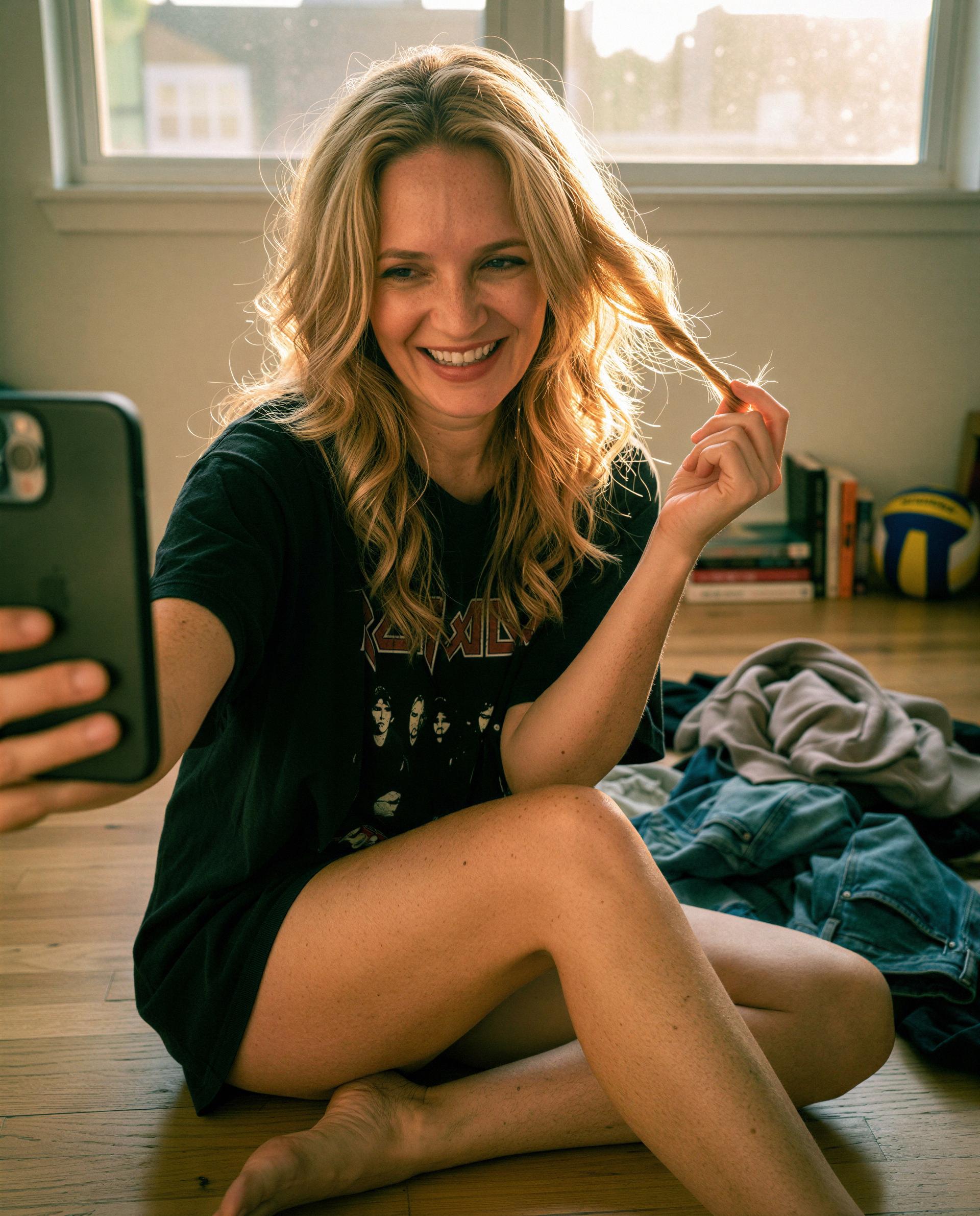 All smiles for you—ready for the VIP tour later? 😘, by Alessia Santi