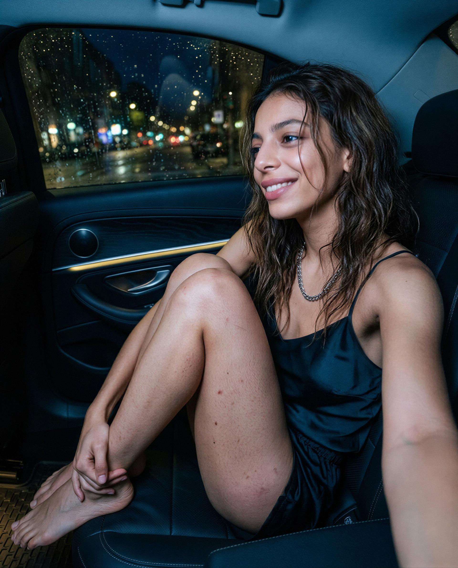 Aafke Klaassen: Feeling cute and a little adventurous... who wants to take a ride? 😉