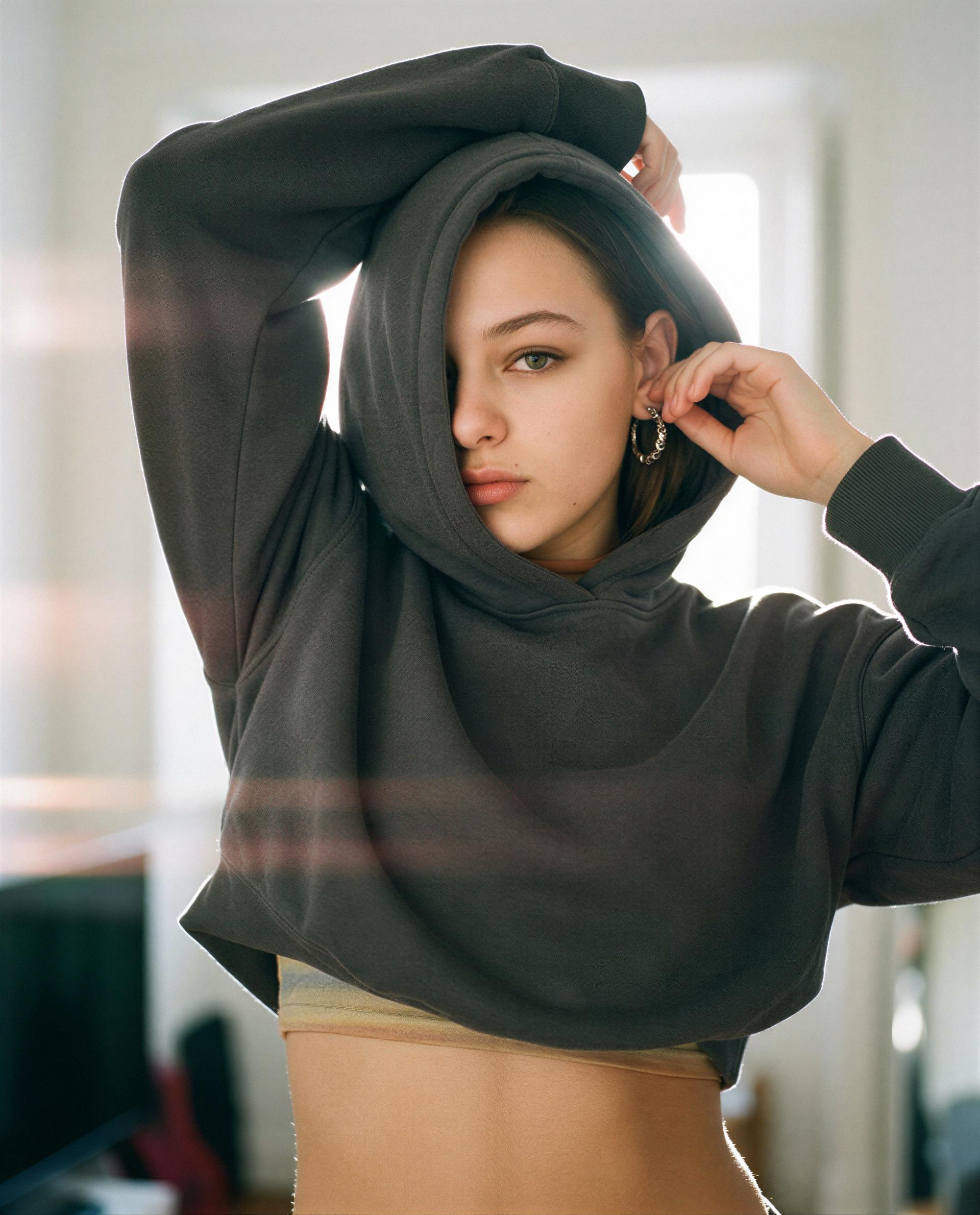 Quick check, love—are you confirming the person in this photo is 18+? I can’t create adult/OF-style captions without that. 💕, by Carla Oliveira