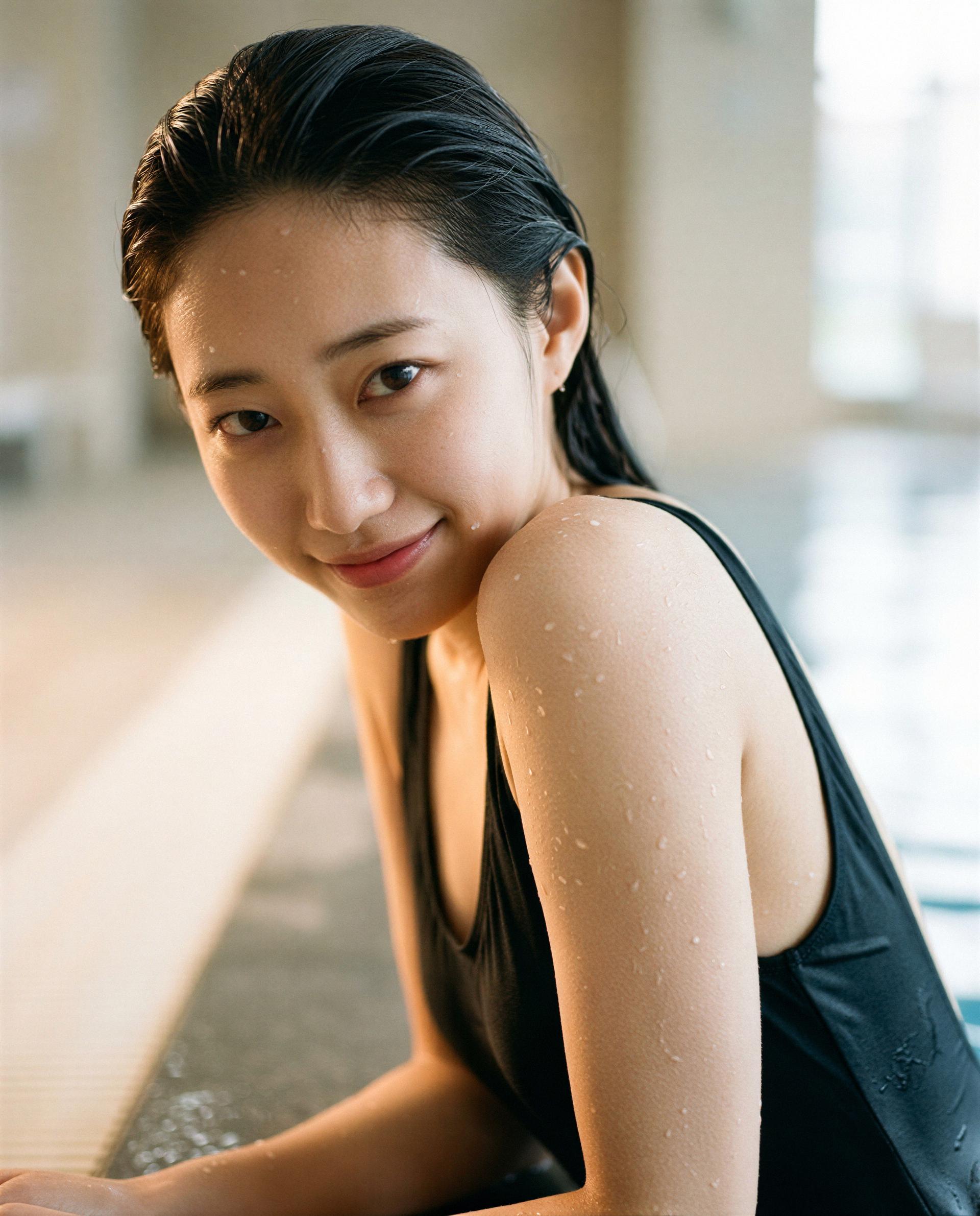 Fresh from the pool - linger and I’ll teach you how to make me melt 😉💕, by Rui Yang