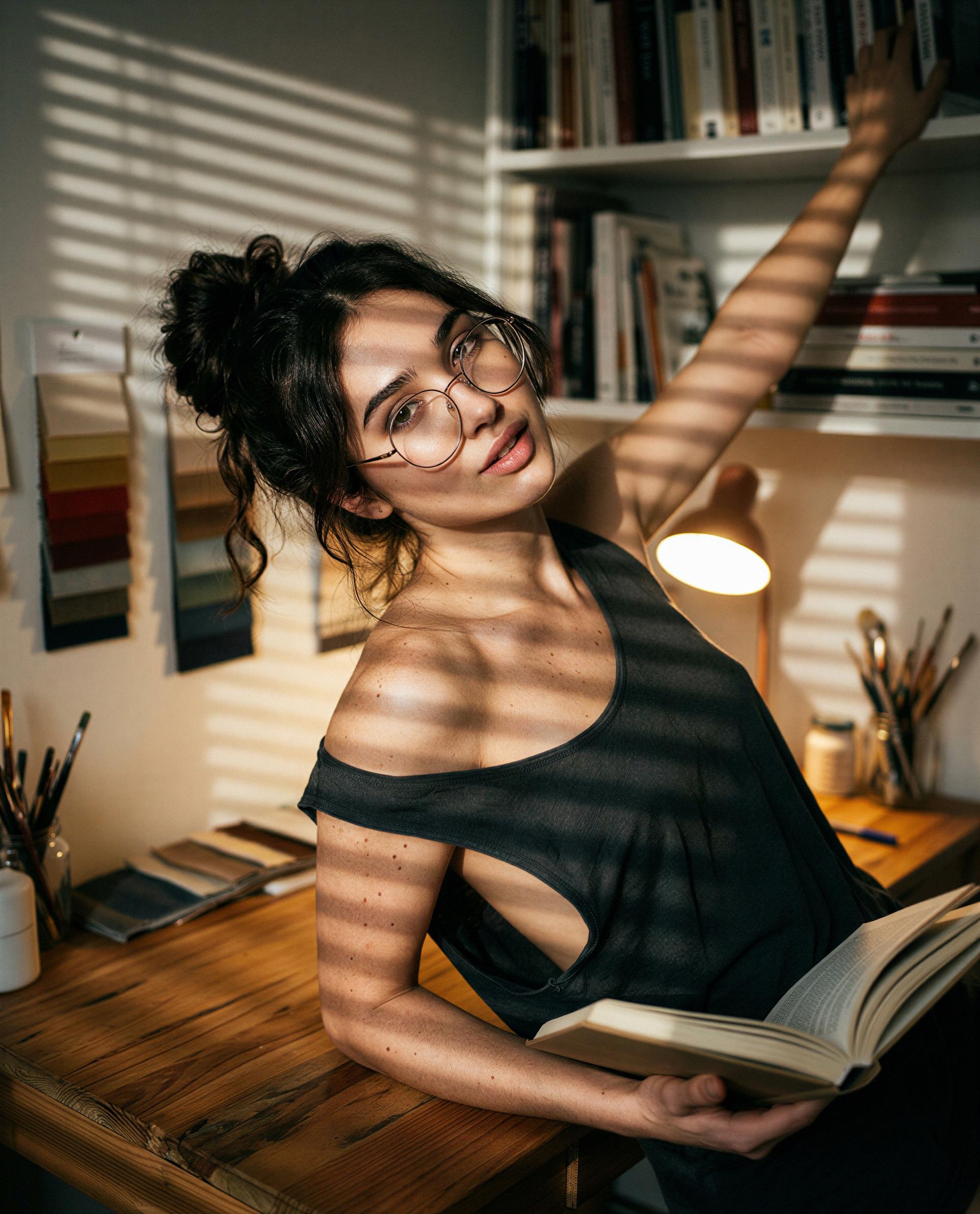 Keep this chapter between us—want to be my favorite plot twist? 😉, by Daniela Macedo