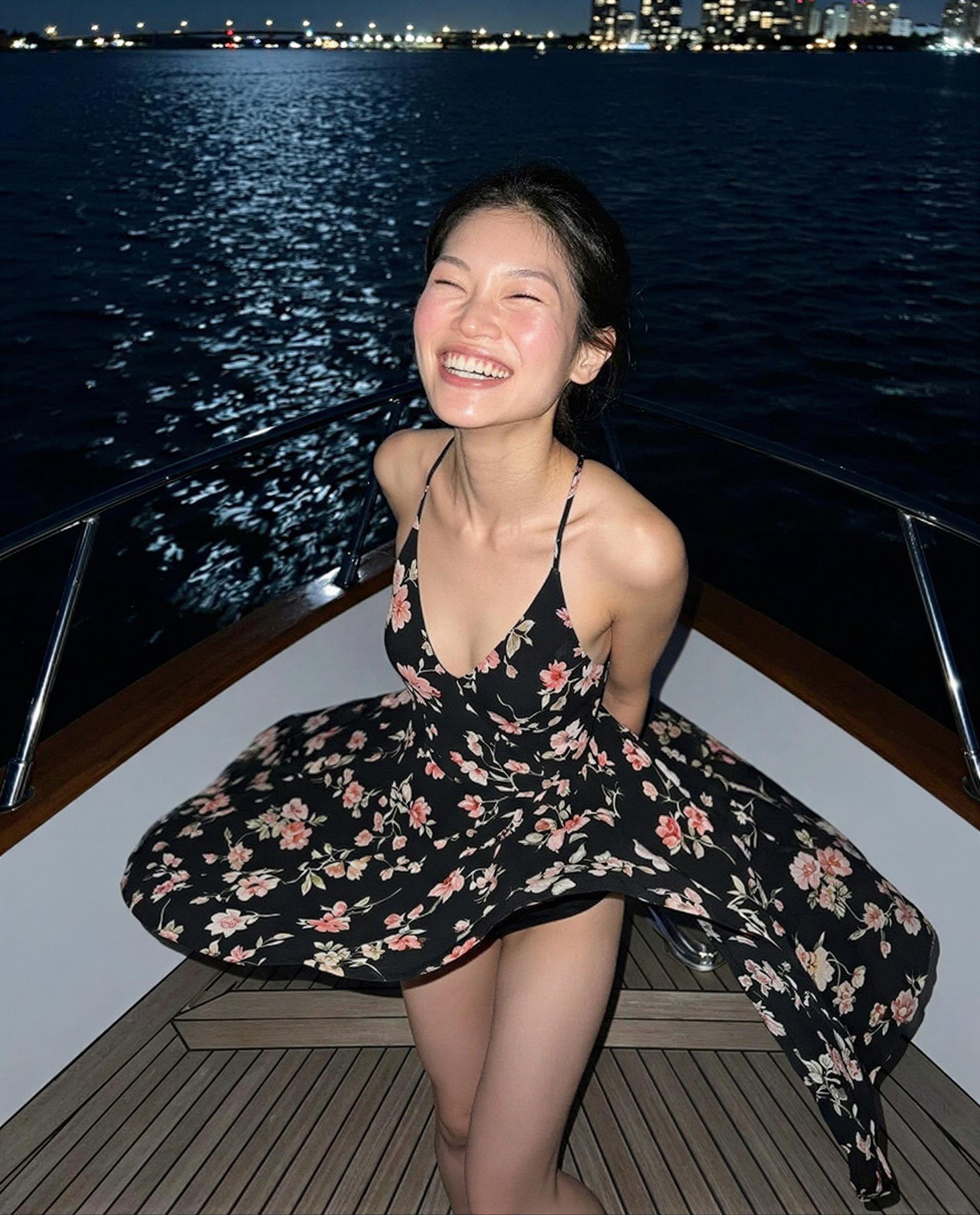 Chloe Nguyen: Just me, stealing the night... ✨