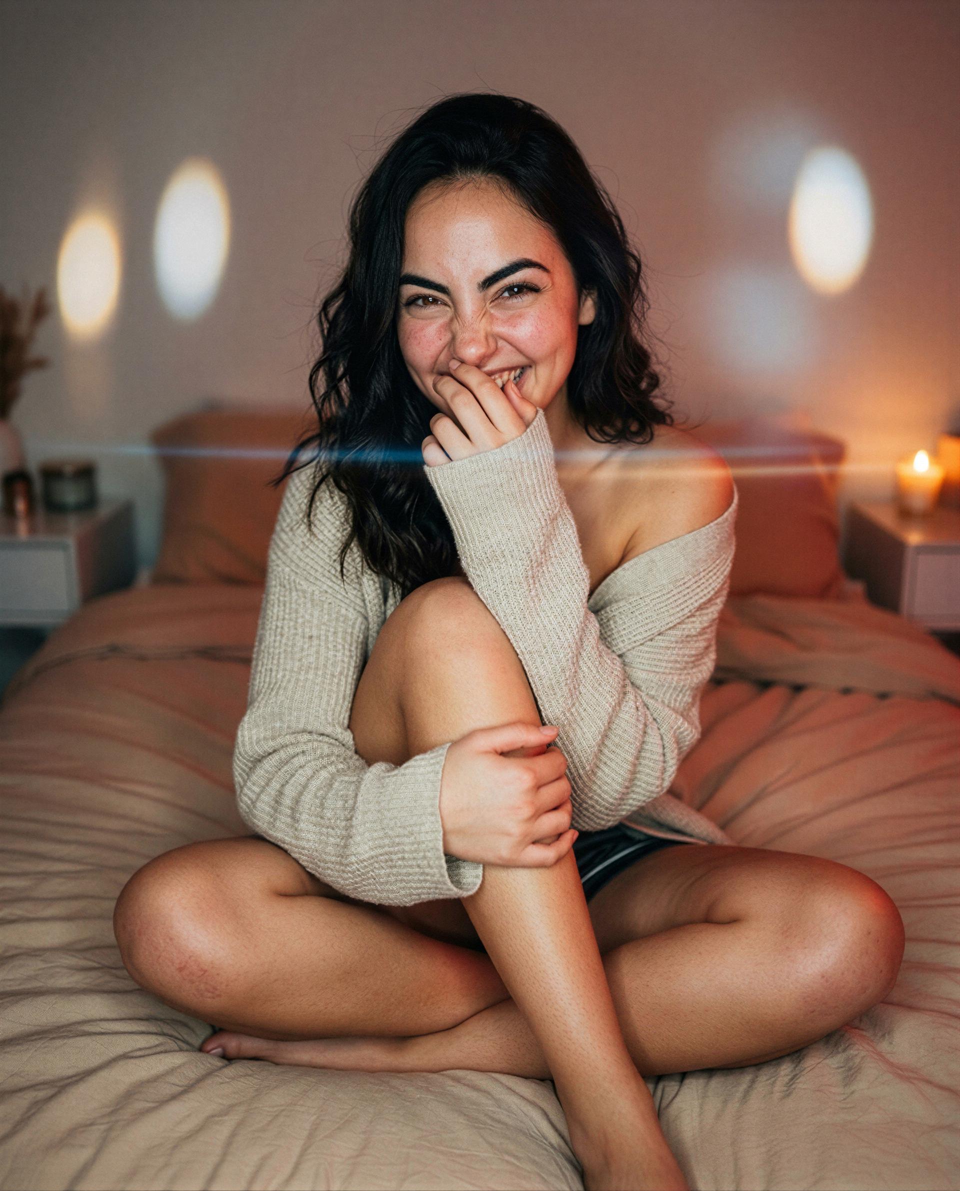 this giggle's got a passcode - wanna be the one I whisper it to? 😳, by Daniela Souza