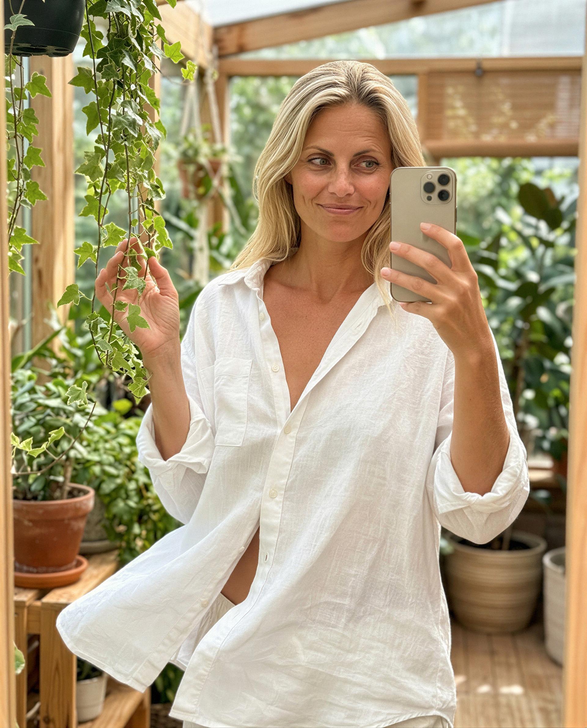 Sandra Johansson: Just me and my favorite plant vibes 🌿✨