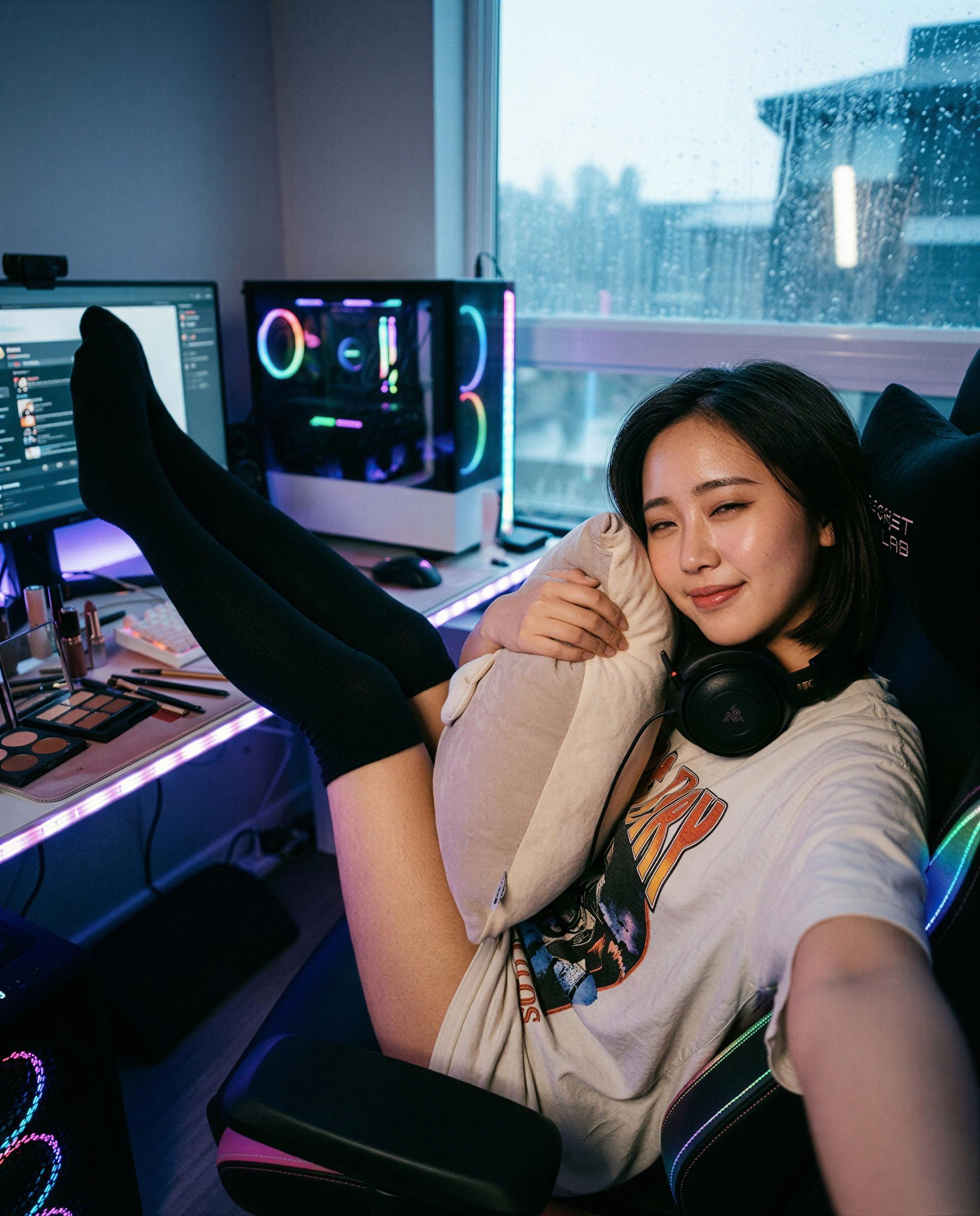 Headphones on, oversized tee, and one exclusive spot with your name - stay for the private encore? 😘, by Lily Nguyen