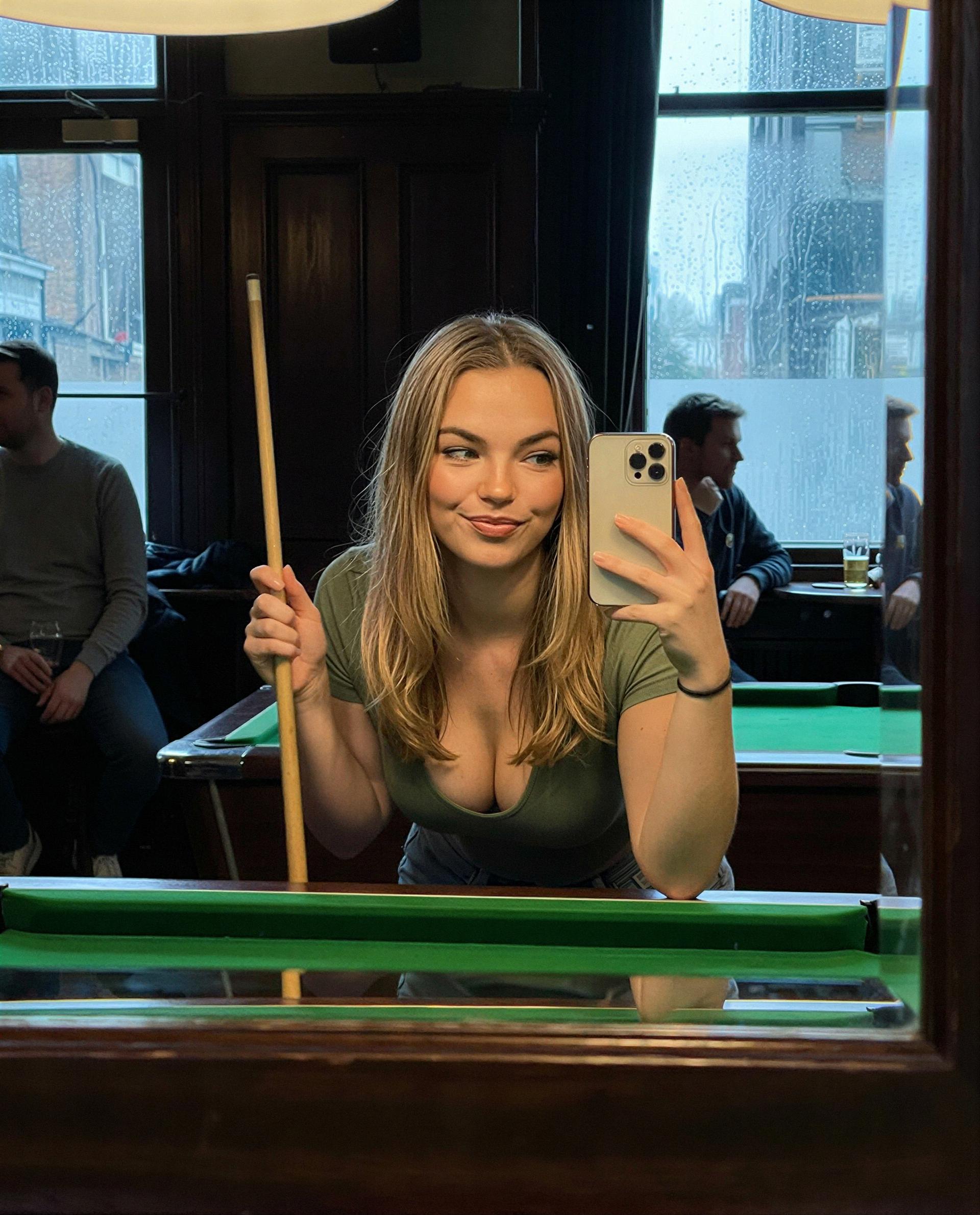 Leave a tip and I’ll show you how I handle this cue after hours 😈, by Gabriella Ricci
