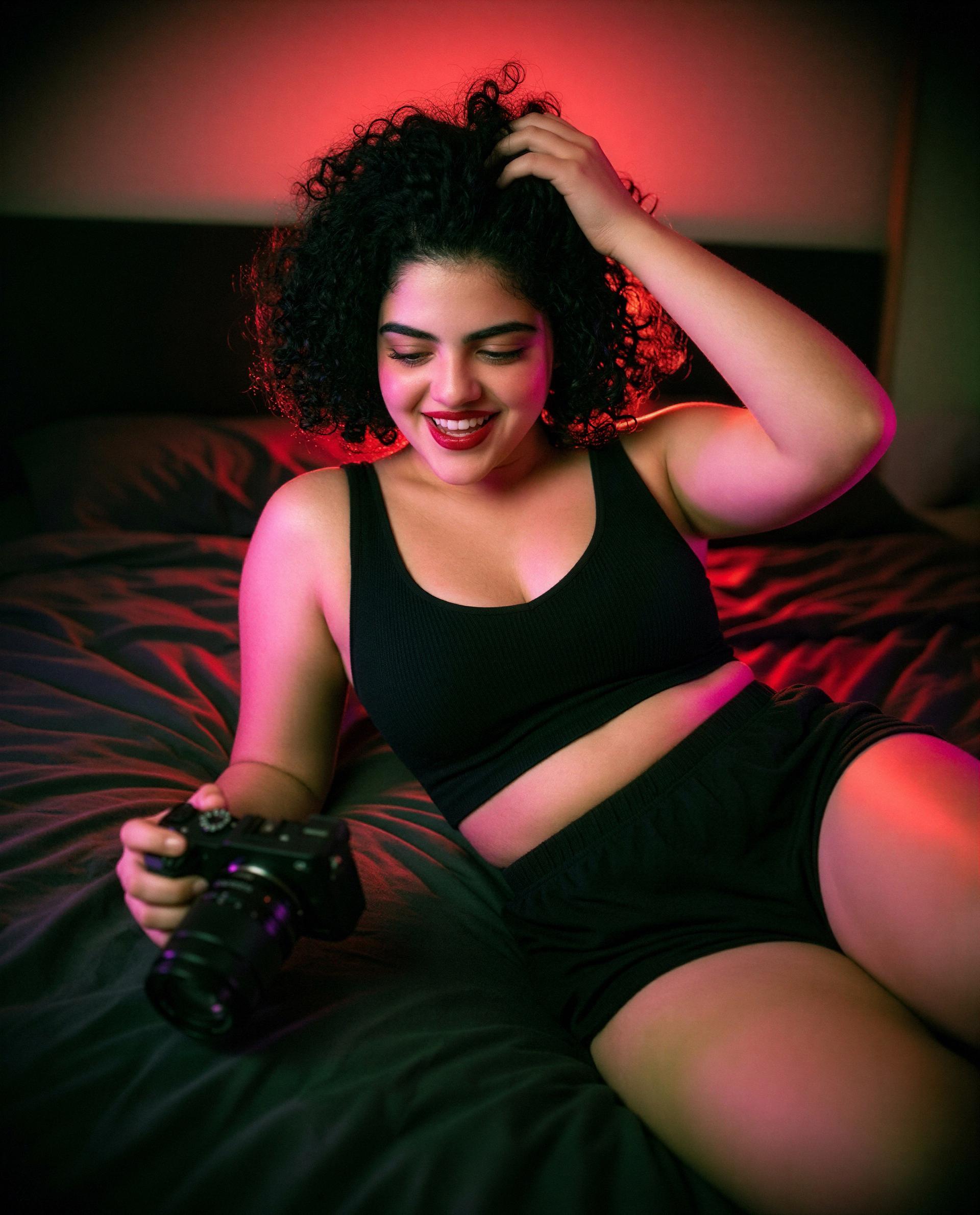 Lights low, camera on - I'm keeping the best frames just for you tonight. 😉💕, by Safiya Kaya