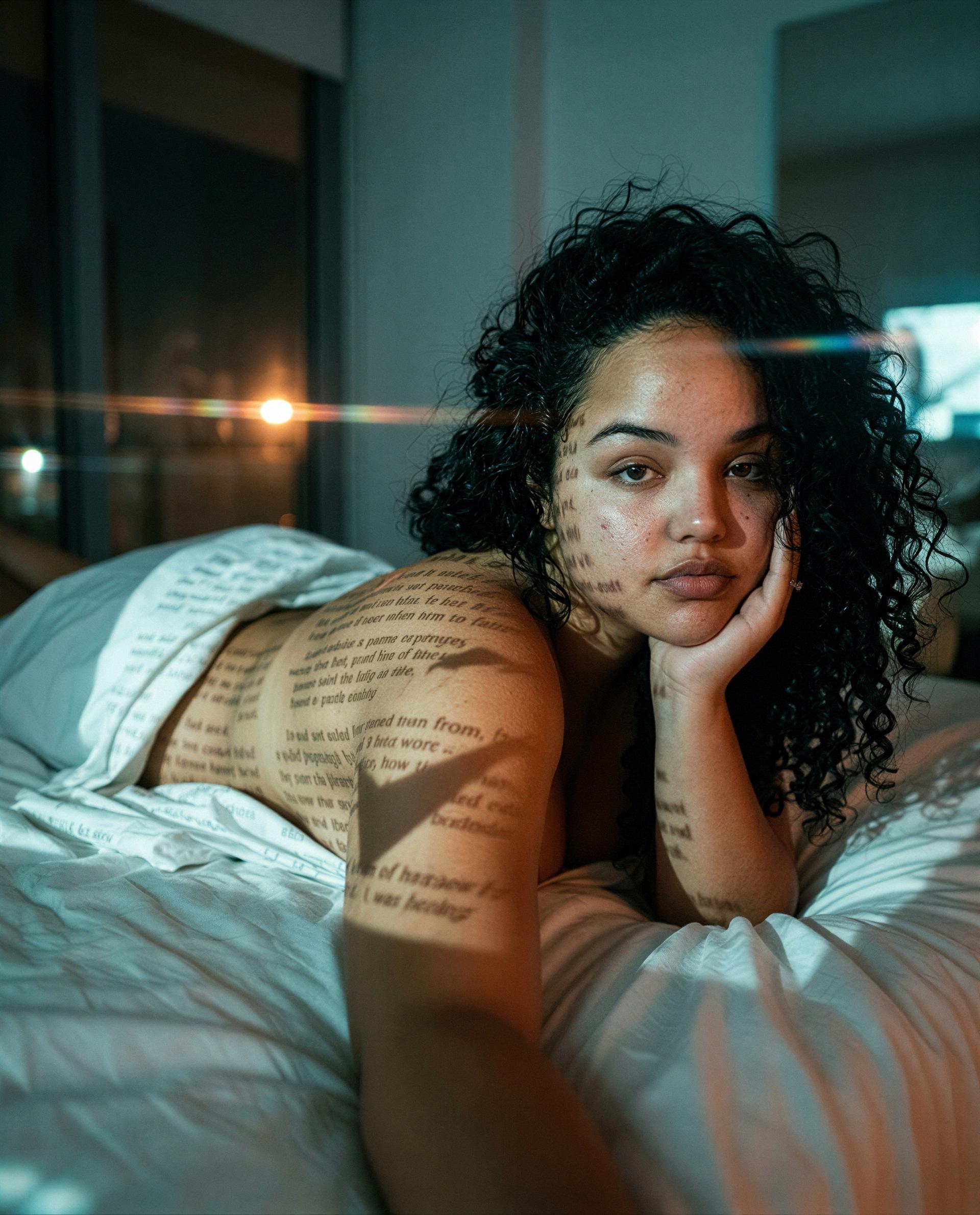 Pages on my skin, private readings in your inbox - wanna be my favorite chapter? 😘, by Zaira Fernandez